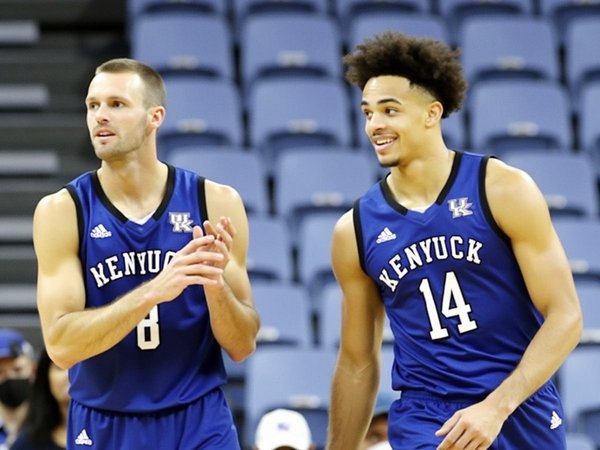 What specific conditioning exercises boost performance for UK basketball guards?