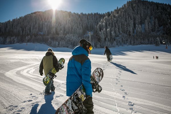 Discover the perfect snowboard course in courchevel 1850
